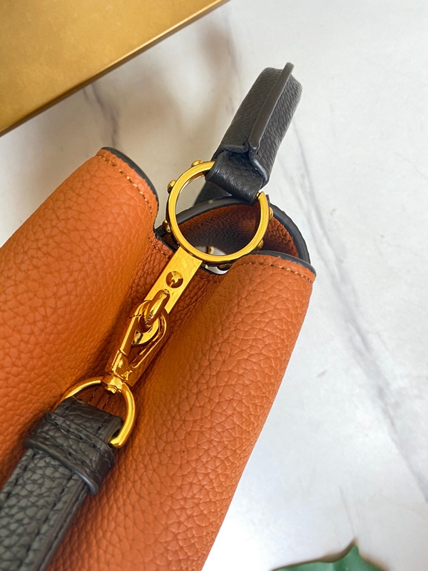 ルイヴィトンバッグ素材ディテール